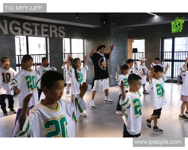 街舞战术解析:上海街舞队如何构建高效阵地战体系 街舞战术解析:上海街舞队如何构建高效阵地战体系