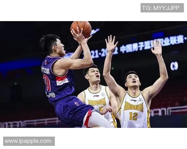 广州篮球队快攻战术深度解析与战绩影响探讨 广州篮球队快攻战术深度解析与战绩影响探讨