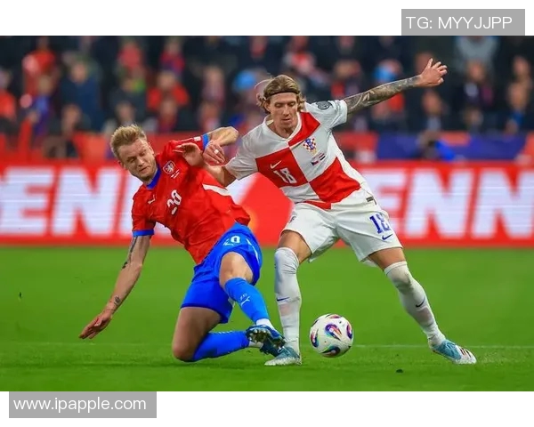 以色列与捷克足球队激战正酣精彩瞬间回顾与赛后分析 以色列与捷克足球队激战正酣精彩瞬间回顾与赛后分析