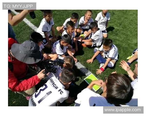 利马联盟与巴拉竞技激战正酣谁将赢得南美赛场的荣耀之战