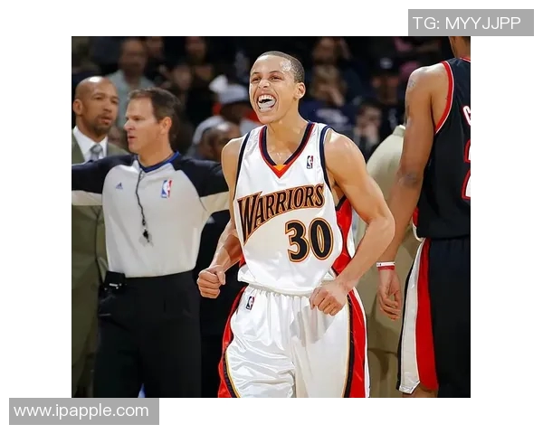 刘铮的篮球之路:从青涩少年到职业球员的奋斗历程与成长故事 刘铮的篮球之路:从青涩少年到职业球员的奋斗历程与成长故事