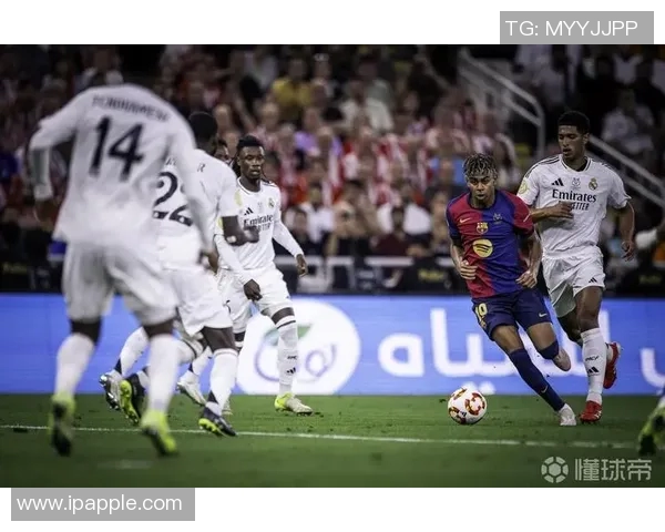 皇马与巴萨巅峰对决再度上演球迷期待经典之战的激情与荣耀