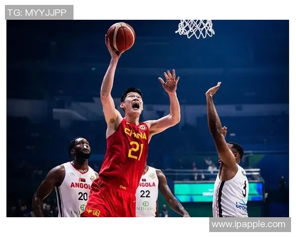 胡金秋：从青涩新星到篮球巨星的成长之路与奋斗历程